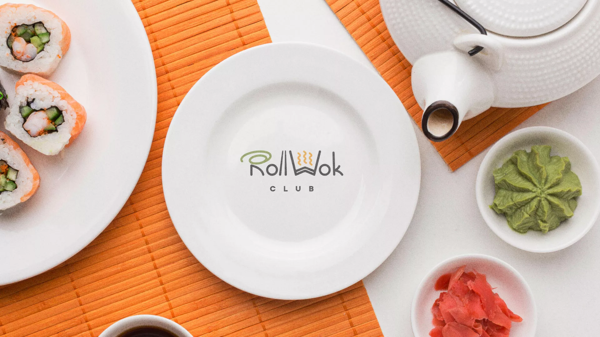 Разработка логотипа и фирменного стиля суши-бара «Roll Wok Club» в Арзамасе